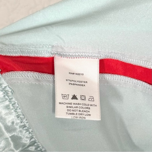 Mersea Silky Satin Sailor Button Down Pajama Set in Aquamarine Blue Size Large - Picture 9 of 9